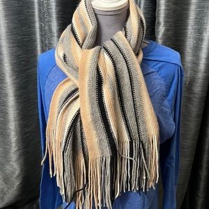 Echo scarf. Neutral colors. GORGEOUS !